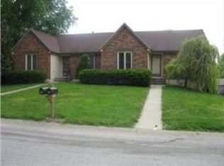 200 SW Westminister Rd, Blue Springs, MO 64014