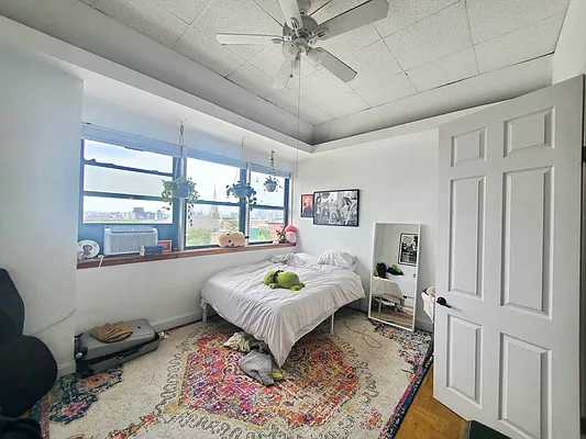 Rented by Smart NY Realty LLC | media 17