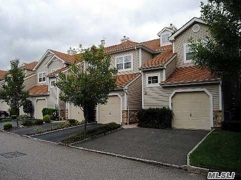 1st image of 29 Carriage Ln