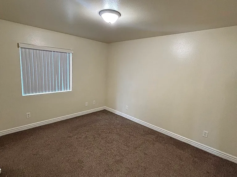 10504 S San Pedro St — Photo 6
