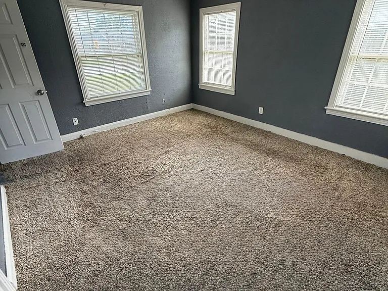 3085 S Willowood Ln — Photo 4