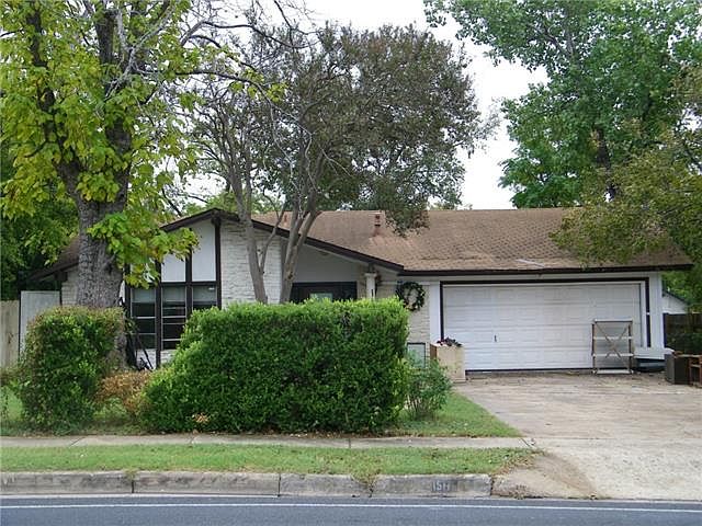 2nd image of 1517 E 12th St