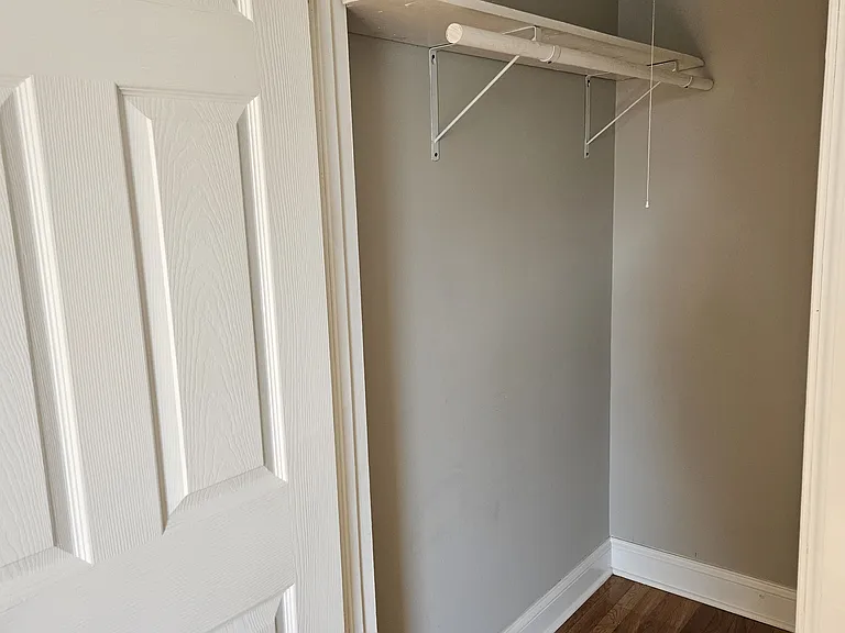143 Sheffield Ave #1B — Photo 4