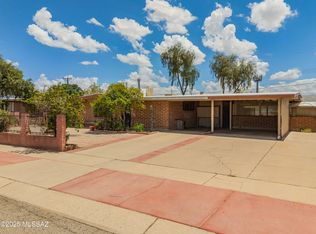 2121 W Calle Narciso, Tucson, AZ 85705