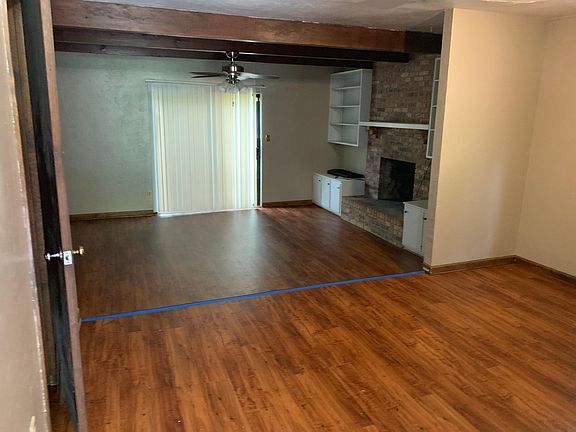 2nd image of 803 Pine St