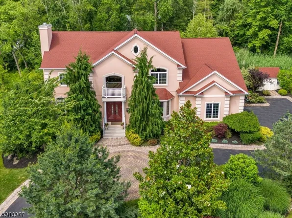 669 S Orange Ave, Livingston Twp., NJ 07039