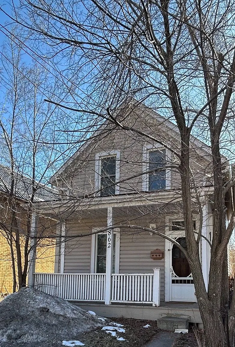 2 bed, $2,000 — Photo 2