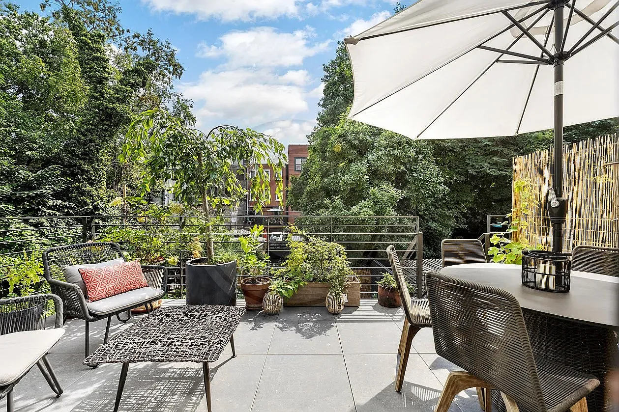 86 Madison Street — Photo 3