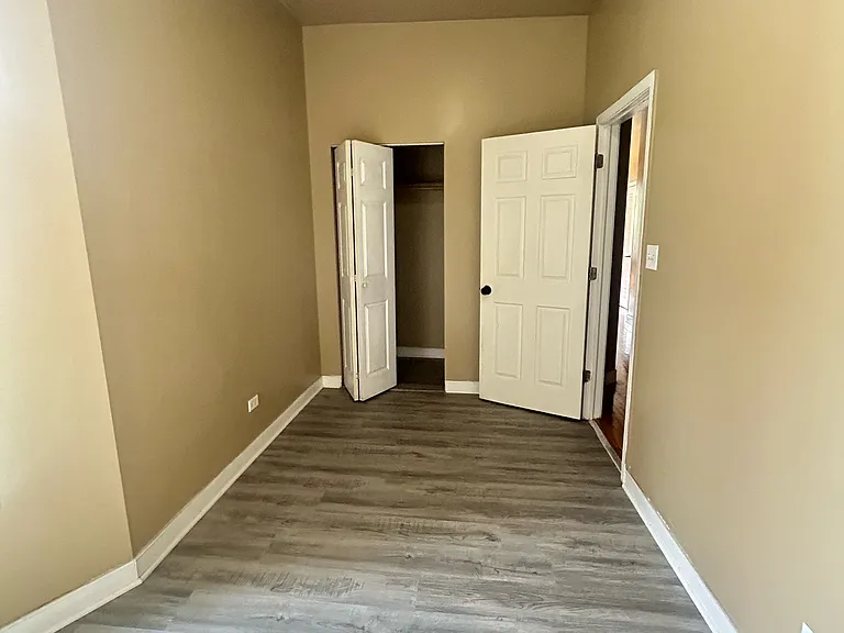 7836 S Emerald Ave #2 — Photo 13