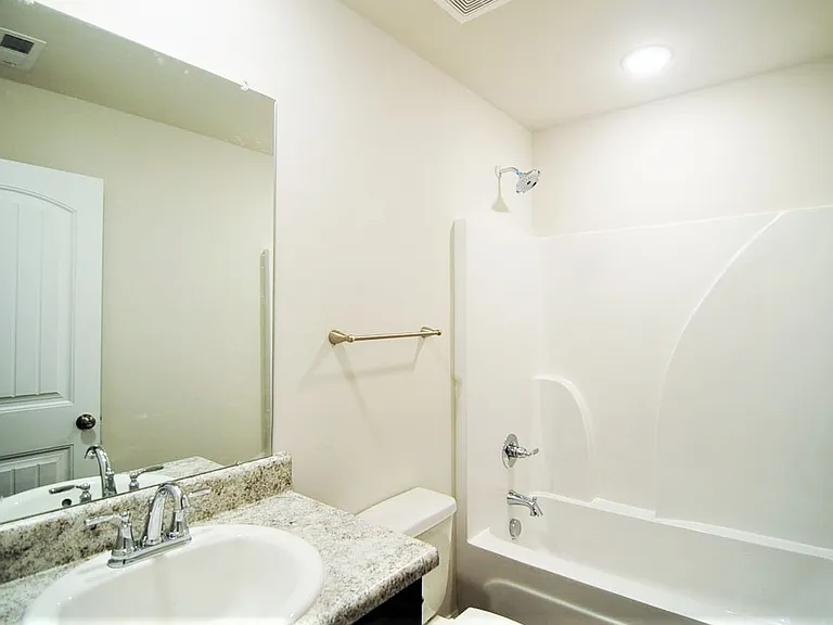 4218 Textile Ln — Photo 7