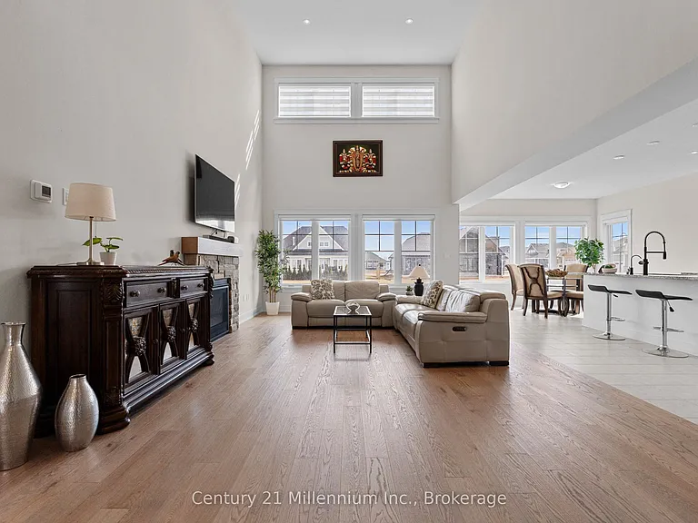 103 Laurens Ln — Photo 15