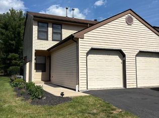 131 Locust Ct, Flemington, NJ 08822