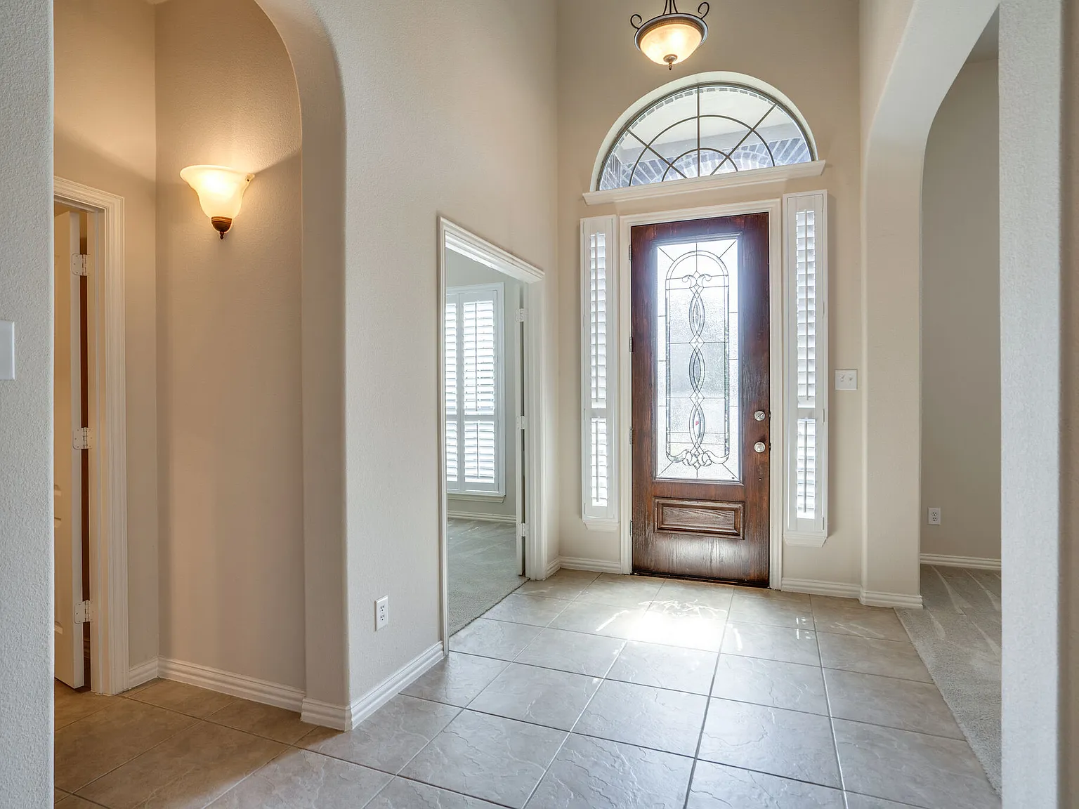 4 bed, 3.5 bath, 3423 sqft, $3,400 — Photo 3