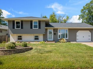 3410 18th St, Bettendorf, IA 52722