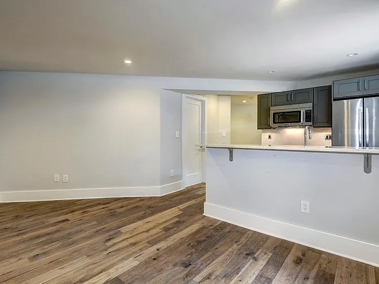 1910 Kalorama Rd NW #3 — Photo 3