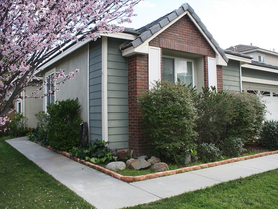 1st image of 27658 Watercrest Dr