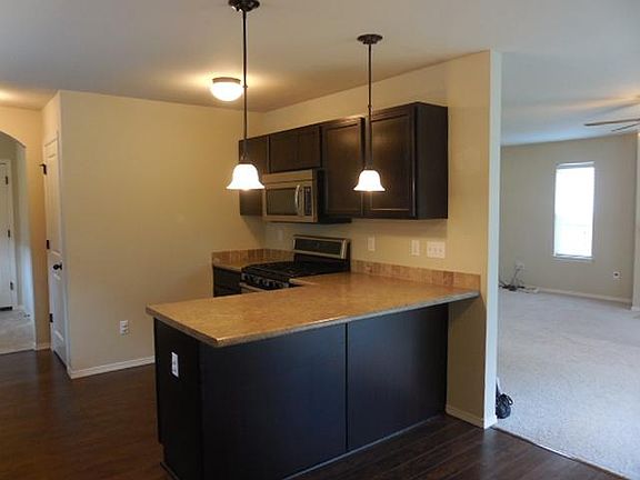 4th image of 1429 177th St E