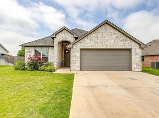 3320 Windcrest Ct, Granbury, TX 76049