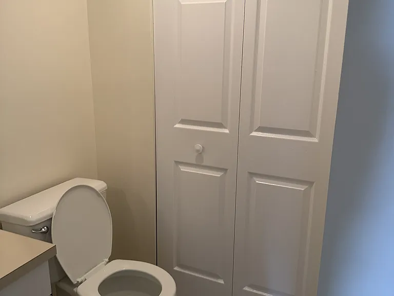 369 Franklin St #24 — Photo 8