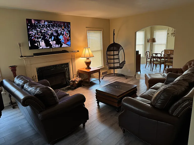 1205 N Appleton St — Photo 11