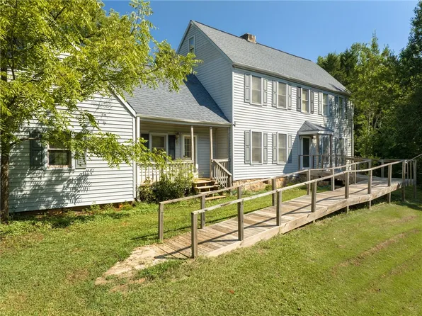 230 Indian Town Rd, Salem, SC 29676