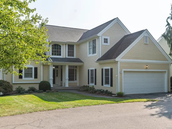 11 Belhaven #11, Cromwell, CT 06416