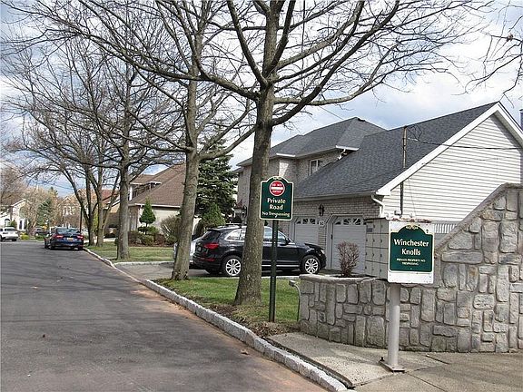 5th image of 160 Vail Ave