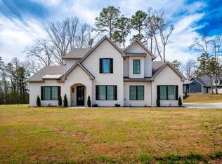 2072 Mohegan Trl, Benton, AR 72019