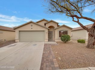 8429 S Burien Rd, Tucson, AZ 85747