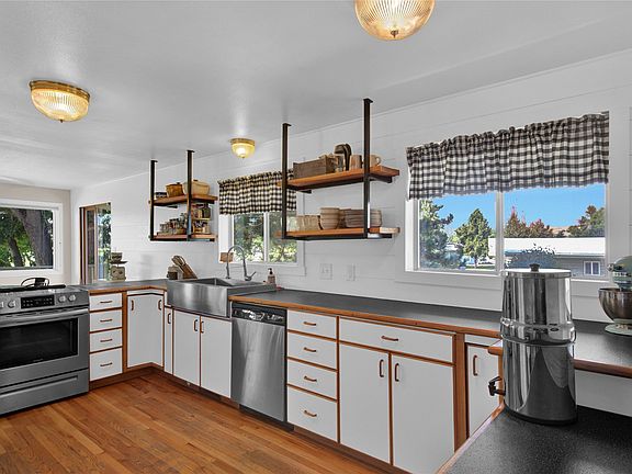 5th image of 1225 Buena Dr