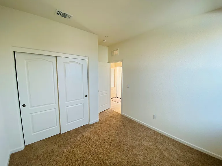 5531 Glowhaven — Photo 7