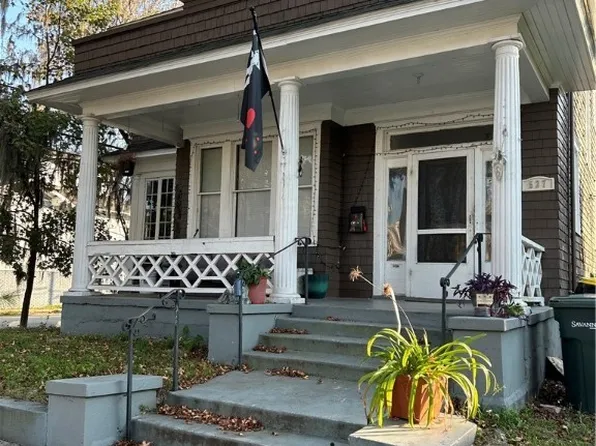 537 E 40th Street, Savannah, GA 31401