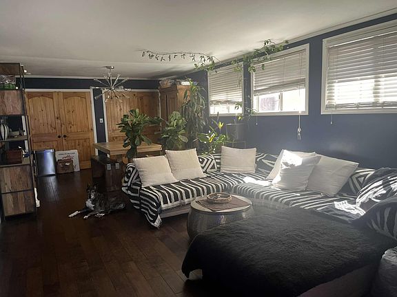 4th image of 5133 W 9th St #2