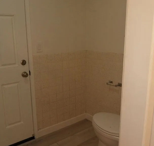 1241 E Diana Ave — Photo 24