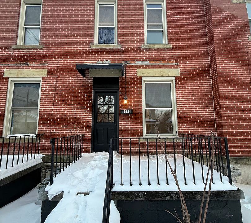 1st image of 435 Hanford St