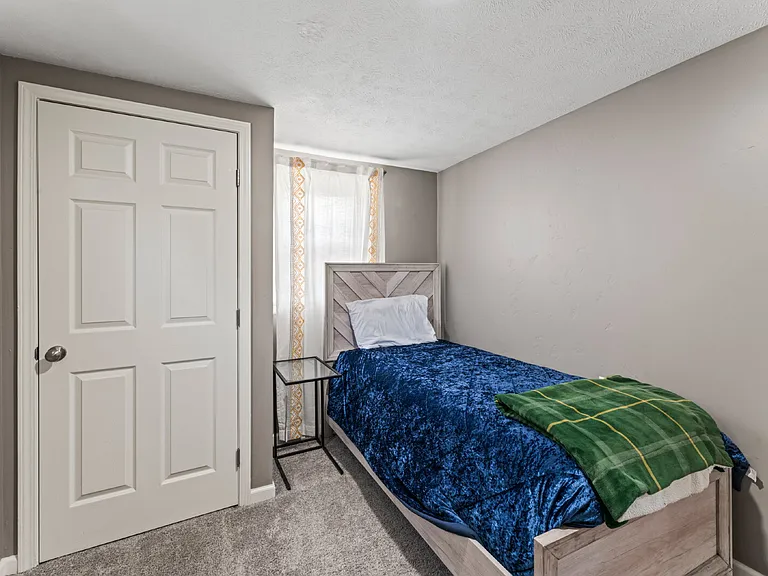 343 Cambridge St — Photo 12