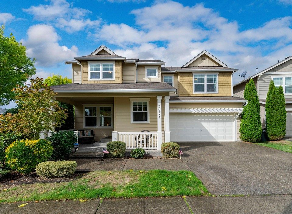 1st image of 3923 Ingleside Dr SE