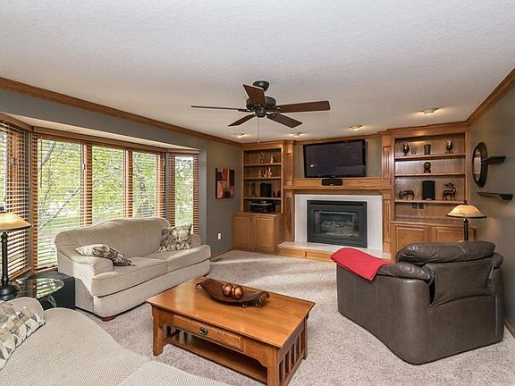 3rd image of 5600 Kensington Cir