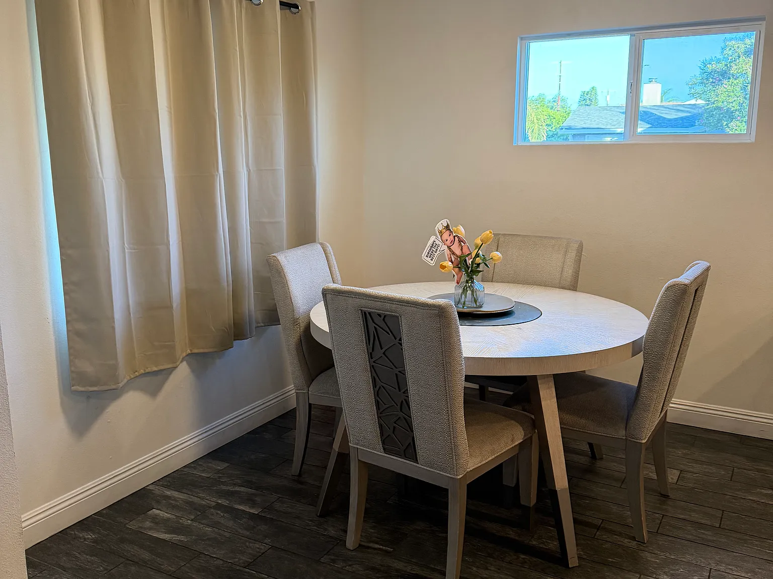 3 bed, 1280 sqft, $3,600 — Photo 2
