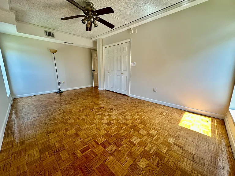 44 Broadlawn Park — Photo 13