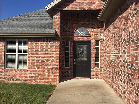 Residence front 48 Valley VV