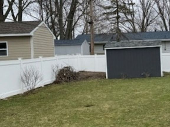 3rd image of 9300 Birch St