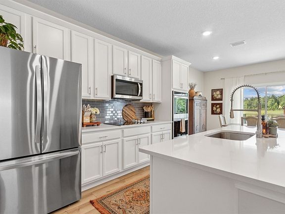 5th image of 95358 Katherine St