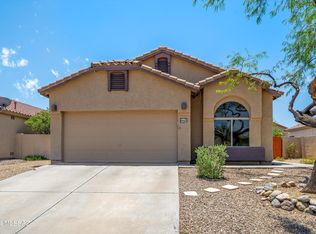 6151 W Sandburg Ct, Tucson, AZ 85743