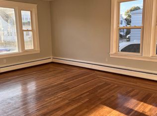 16 Bloomfield St #1F, Pawtucket, RI 02861
