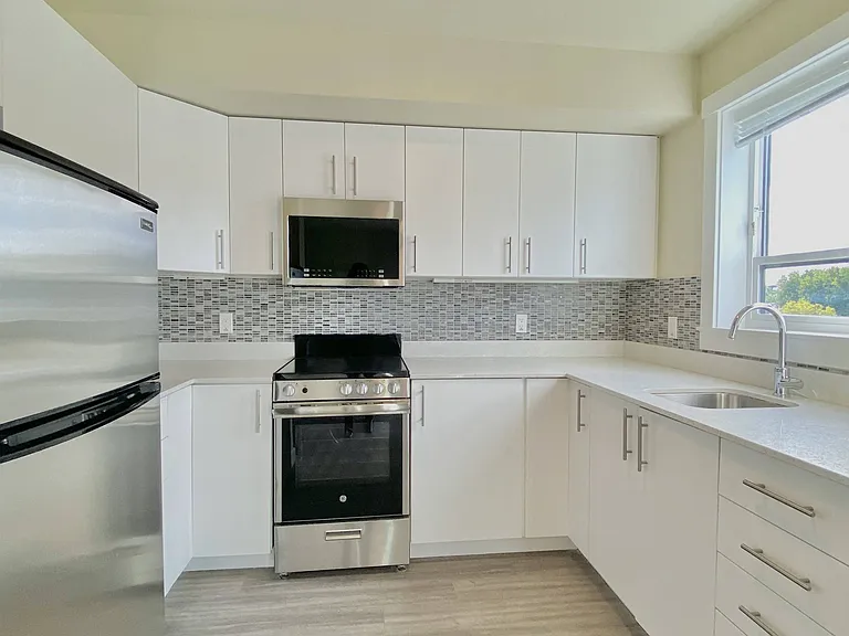 Cubix at Othello Apartments — Photo 73