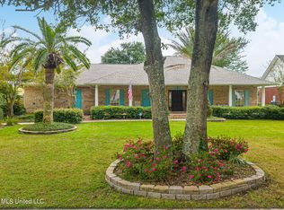 209 E 3rd St, Long Beach, MS 39560