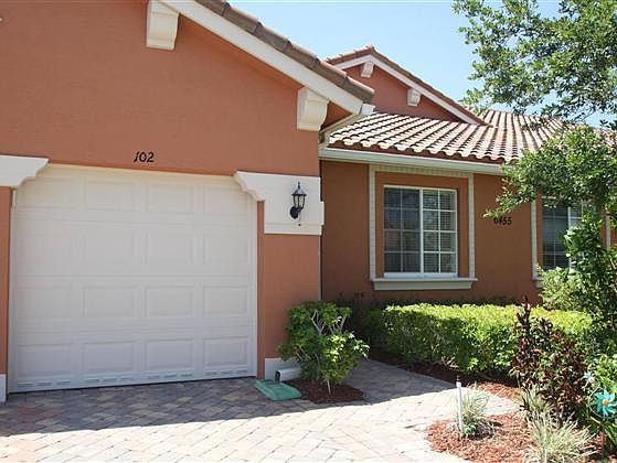 1st image of 6455 Oxford Cir Unit 102
