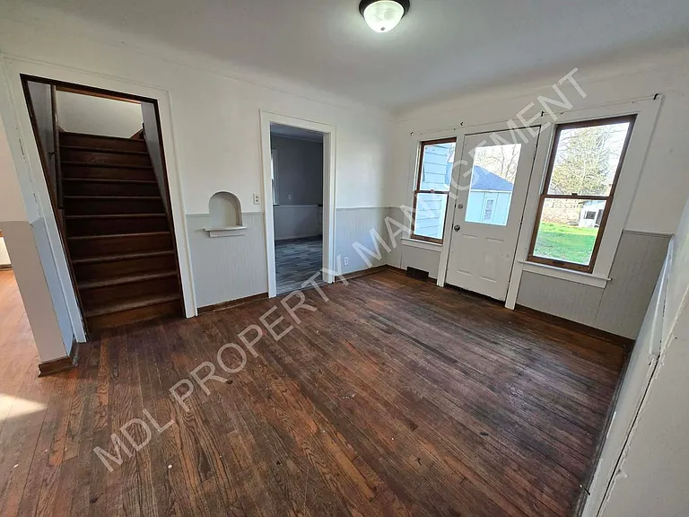 521 Meade St — Photo 6