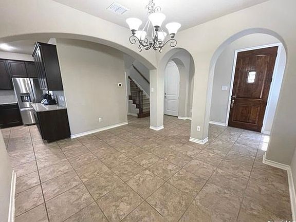 3rd image of 3911 Woodbridge Way
